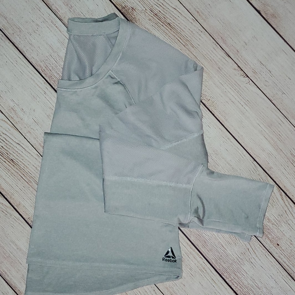 COPY - Reebok gym shirt